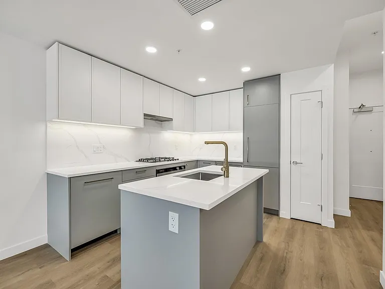 375 Clayton St #313 — Photo 3