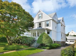 116 Havemeyer Pl, Greenwich, CT 06830