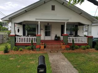615 Lindsey St, Reidsville, NC 27320