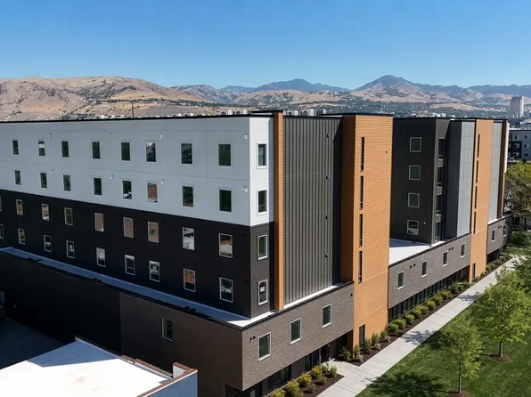 Latitude Apartments