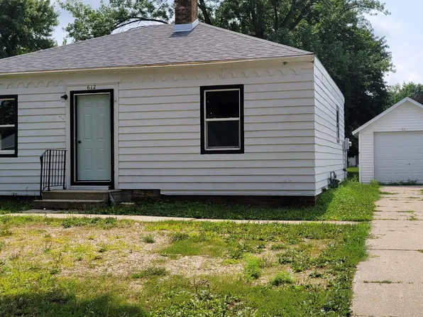 612 E Chubb St, Algona, IA 50511
