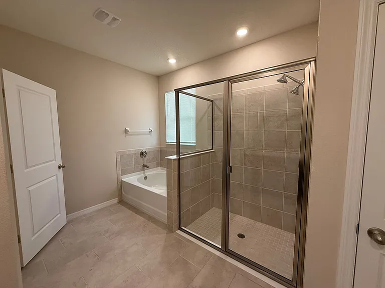 5740 Woodland Sage Dr — Photo 27