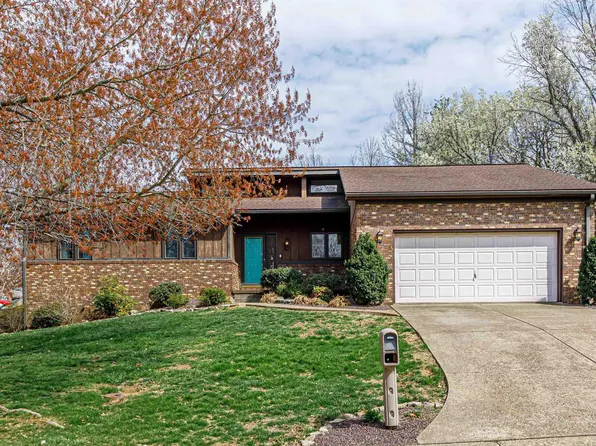 6755 Green Hill Dr, Evansville, IN 47711
