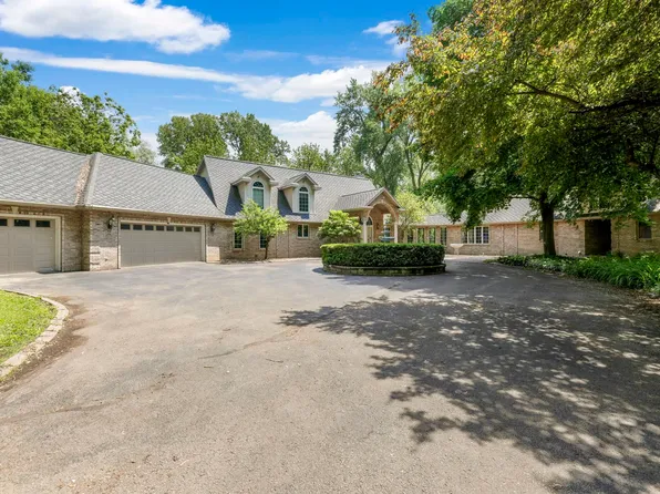 6500 E Decorah Ave, Oshkosh, WI 54902