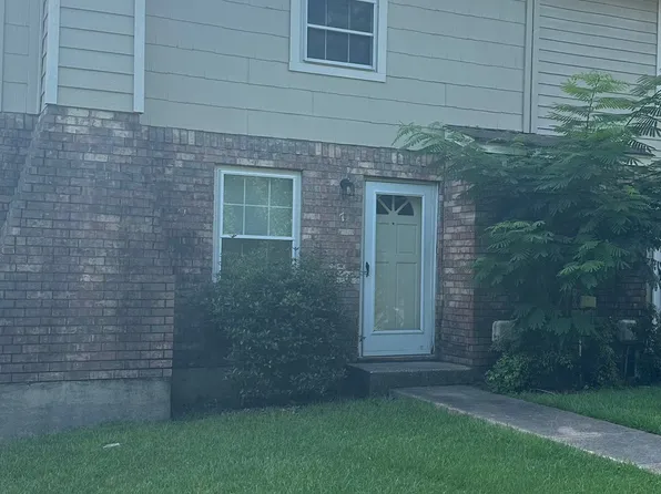9007 Clusters Dr, Shreveport, LA 71118