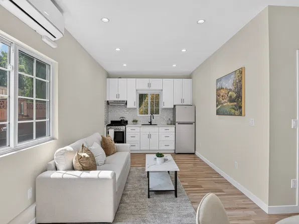 12416 Bradford Pl, Granada Hills, CA 91344