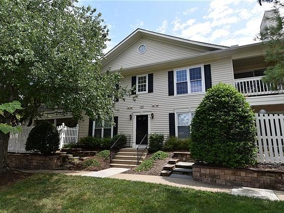 1st image of 10205 Ashbrooke Ct Suite 32