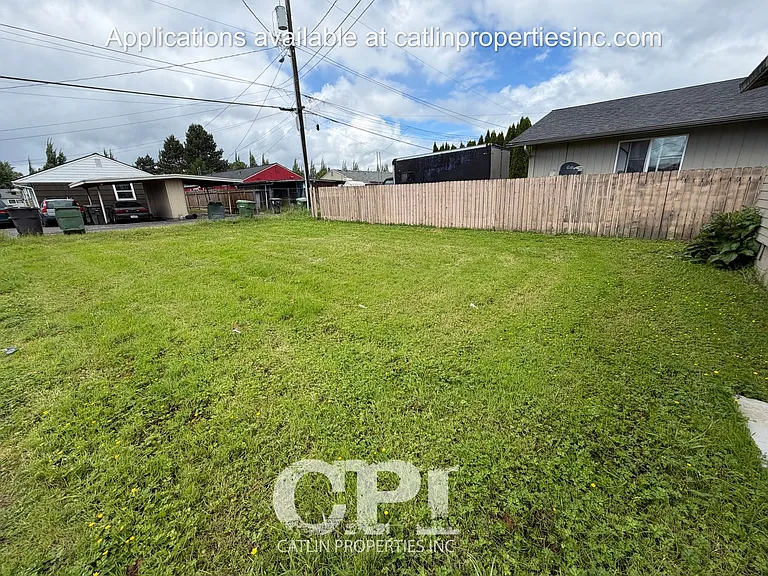 277 Baltimore St — Photo 11