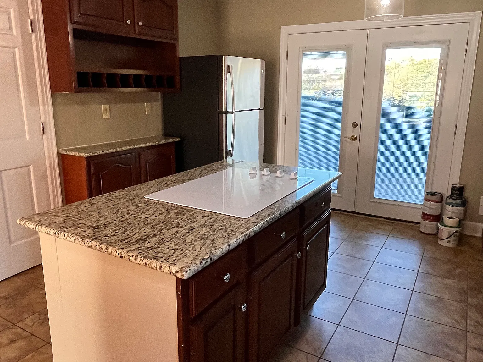 4 bed, 2282 sqft, $2,800 — Photo 3