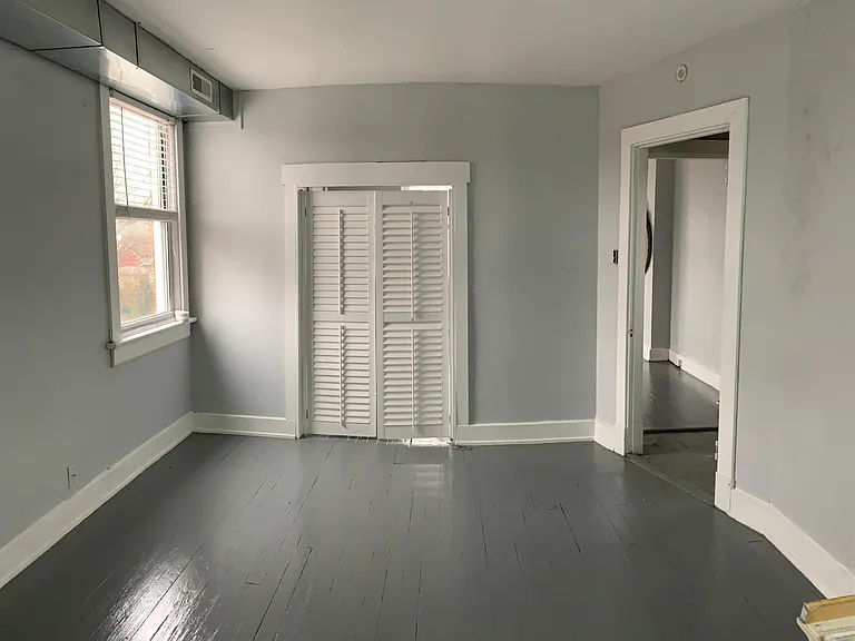 416 W 12th St #3 — Photo 8
