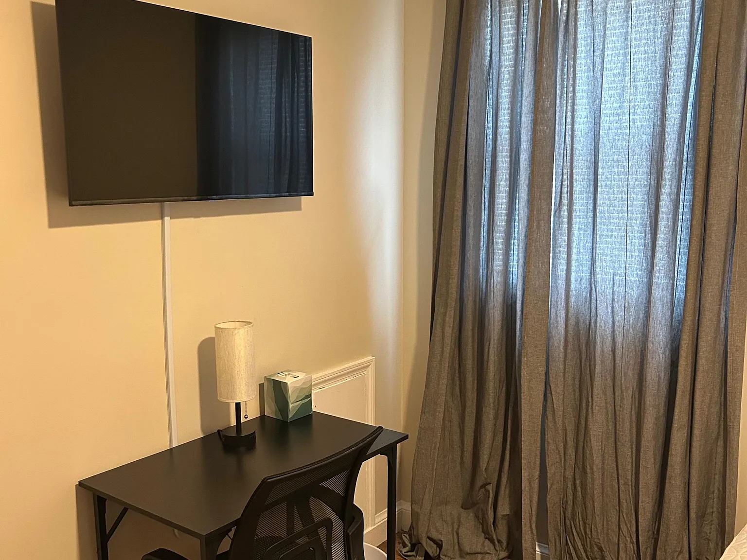 4 bed, 2.5 bath, 1200 sqft, $1,048 — Photo 3