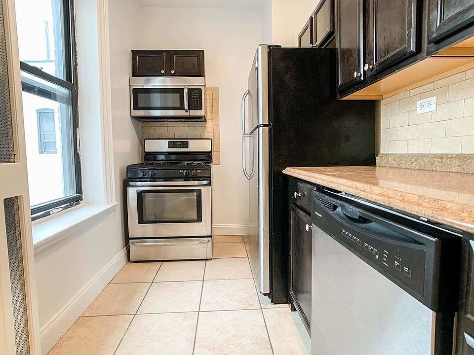 1st image of 31-47 29th St #D1