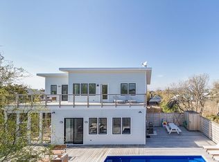 204 Wilmot Rd, Ocean Beach, NY 11770