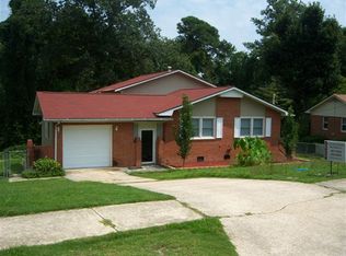 551 Cimarron Dr, Fayetteville, NC 28303