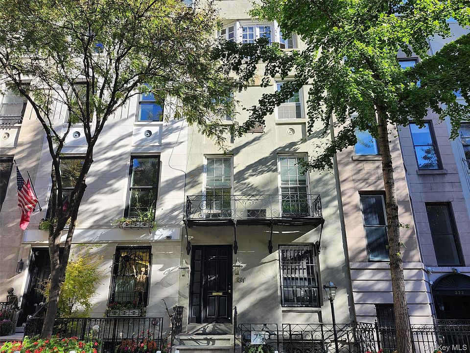 1st image of 231 E 62nd Street
