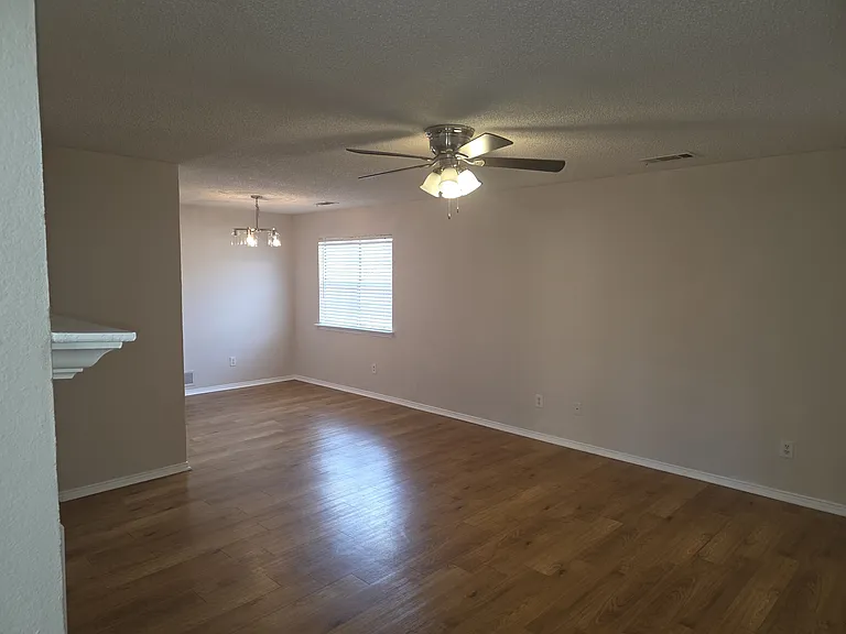 1745 Dynasty Cir — Photo 4