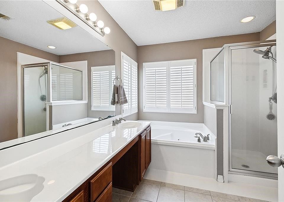 1st image of 2036 Heather Ln