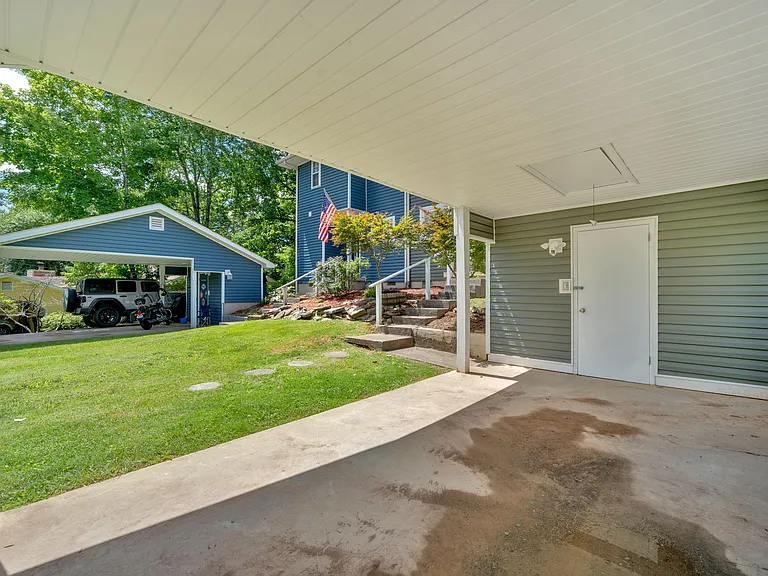 7540 Chatham Cir — Photo 30
