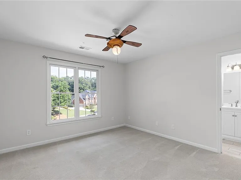 2560 Hamptons Run — Photo 30