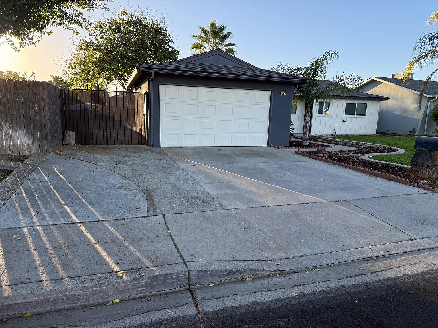3 bed, 1114 sqft, $2,150 — Photo 2