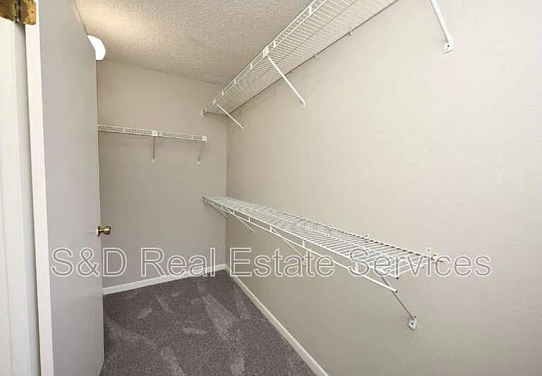 1808 Village Ct — Photo 25