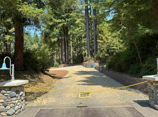 300 Bell Hole Loop, Crescent City, CA