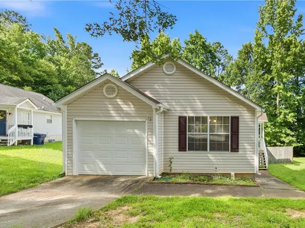 1596 Wembley Dr, Douglasville, GA 30134