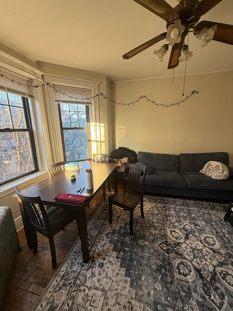 Building Photo - 59 Queensberry St #17