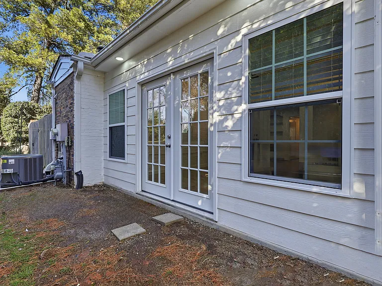 2505 Patriot Way #D — Photo 24