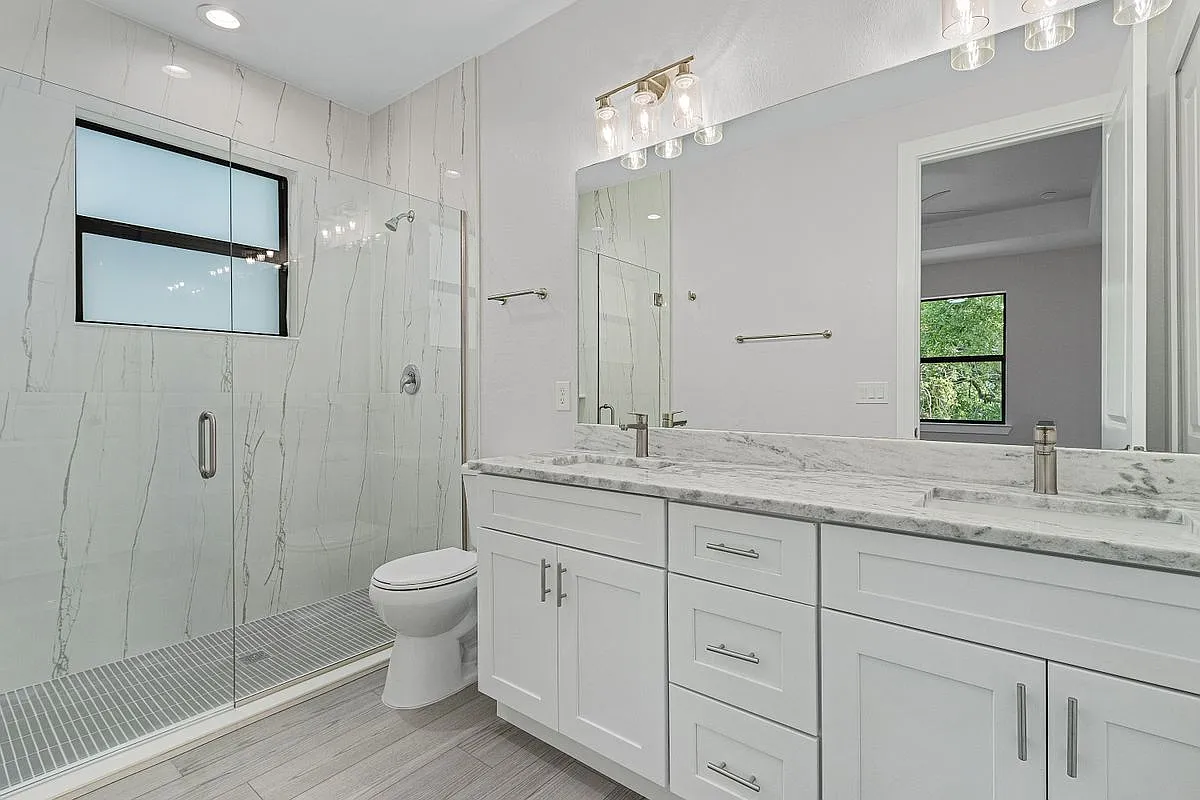 3 bed, 2.0 bath, 1500 sqft, $1,900 — Photo 3