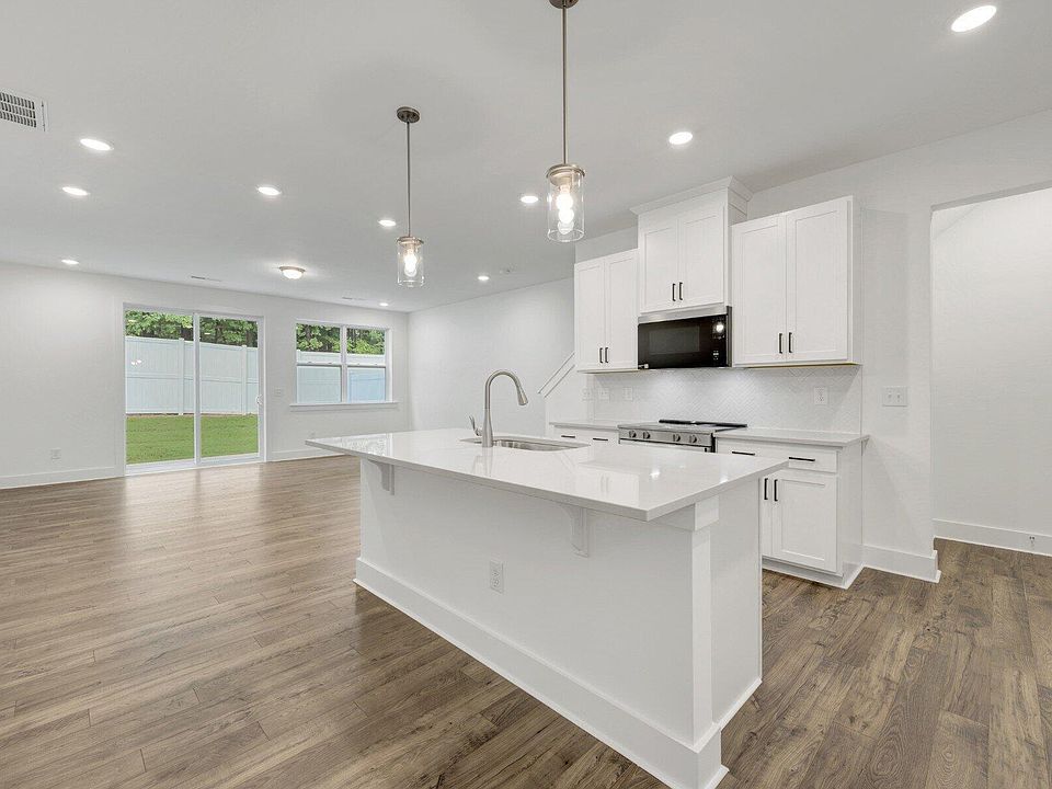1st image of 2919 Spring Manor Way