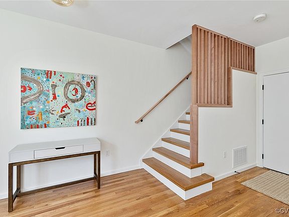 3rd image of 211 S Stafford Ave