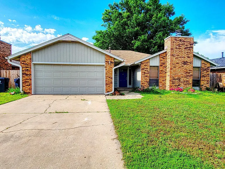 10413 Glascow Dr — Photo 1