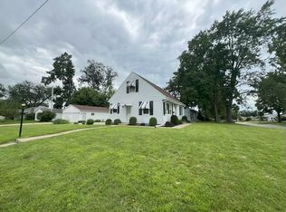 1601 Arizona Ave NE, Cedar Rapids, IA 52402