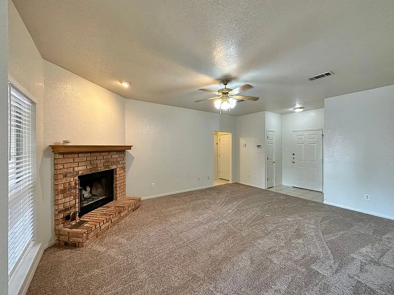 2208 Jay Dr — Photo 5