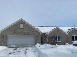 26366 E Wexford Dr, Perrysburg, OH 43551