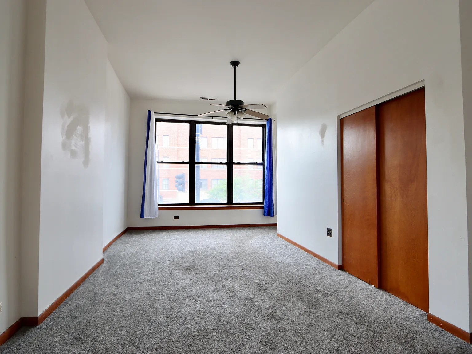 2 bed, 1100 sqft, $1,700 — Photo 3