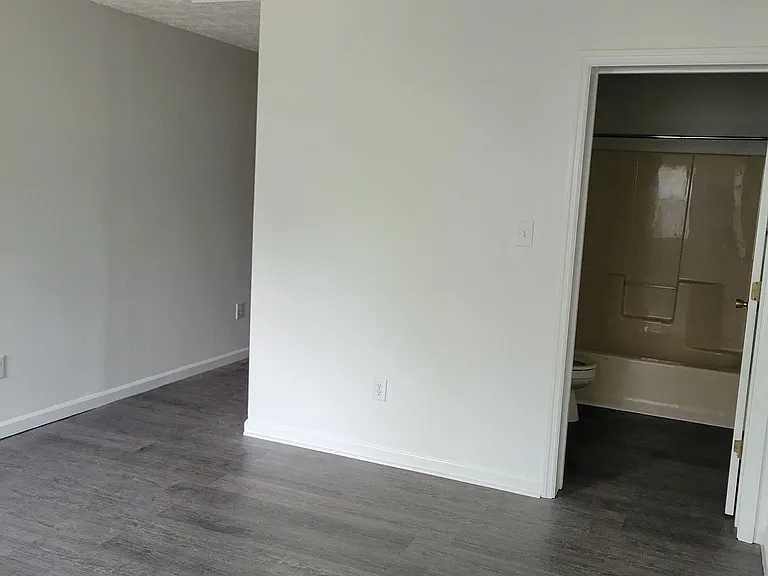 1425 College Heights Rd — Photo 14