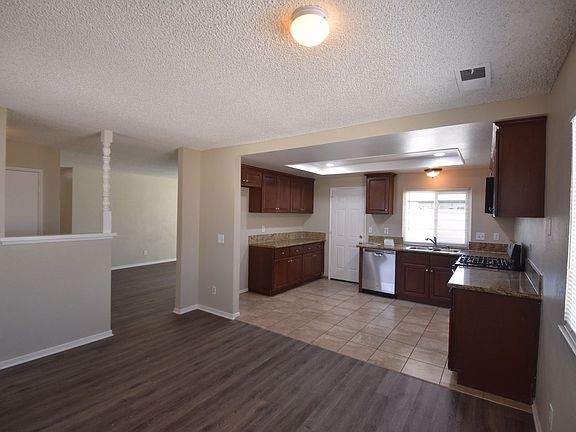 3rd image of 707 N Baker Ave