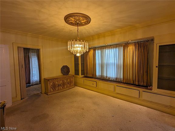 3rd image of 13617 Alvin Ave