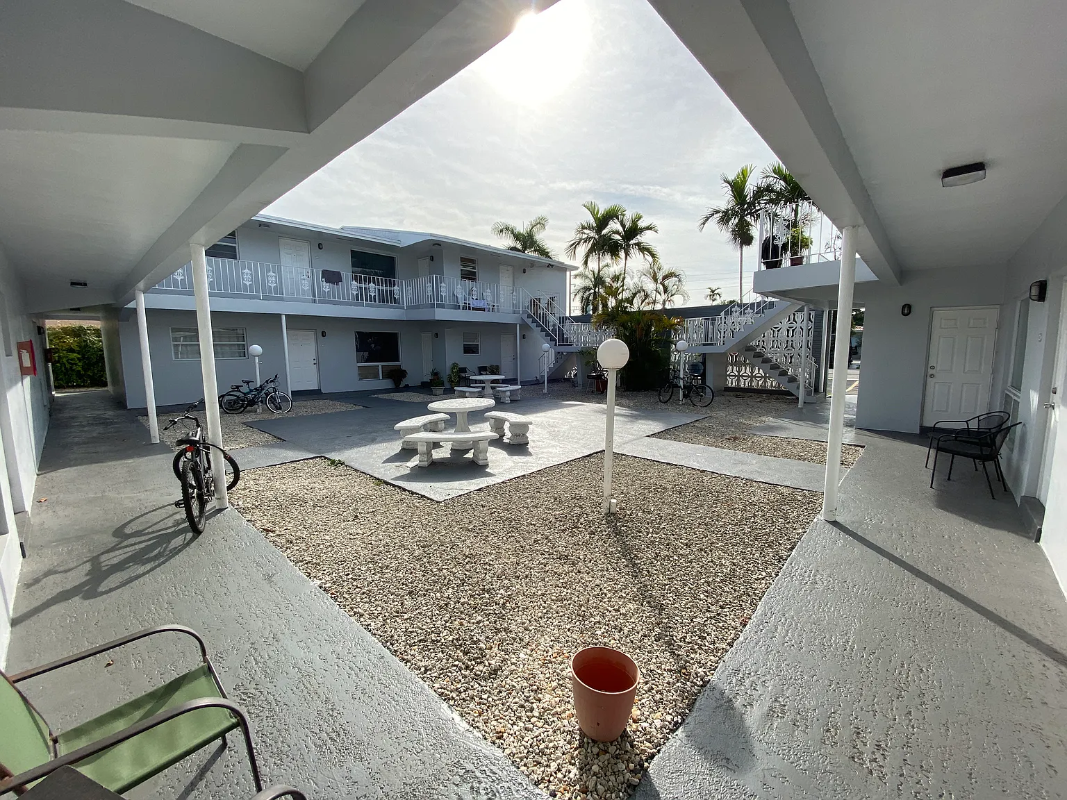 2 bed, 800 sqft, $1,950 — Photo 3