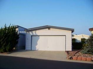 63 Poinsettia Gardens Dr, Ventura, CA 93004