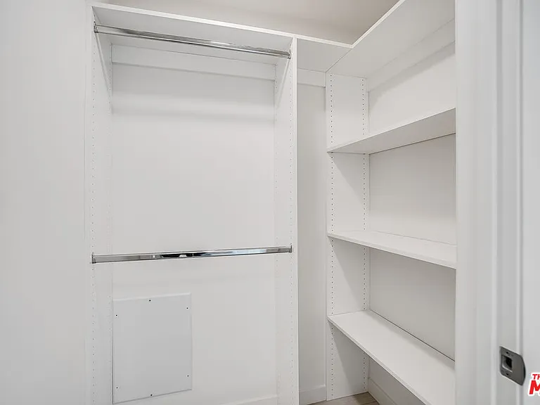 1021 S Shenandoah St #501 — Photo 13