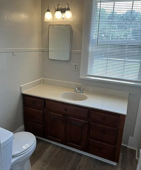183 Ryan St — Photo 5