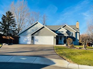 17853 82nd Pl N, Maple Grove, MN 55311