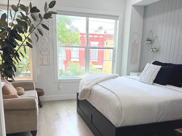 2239 Tasker St — Photo 21
