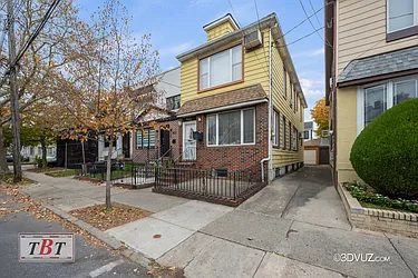 907 Avenue M