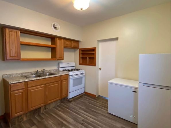 128-130 W Main St #1