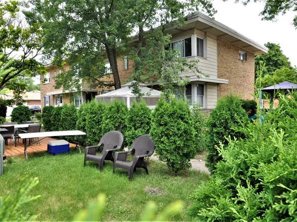 4702 Main St #A, Skokie, IL 60076