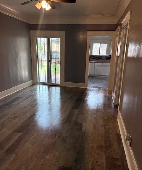 201 W 85th Pl — Photo 13